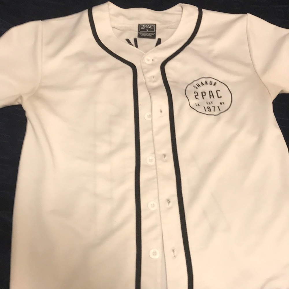 | 2pac Shakur White Button Up Baseball | Size: S
